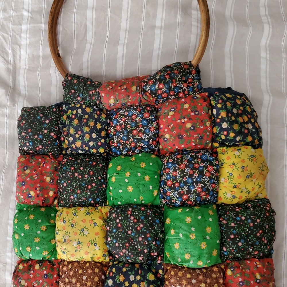 Vintage Patchwork Bag in Trending Pattern - Picture 5 of 9